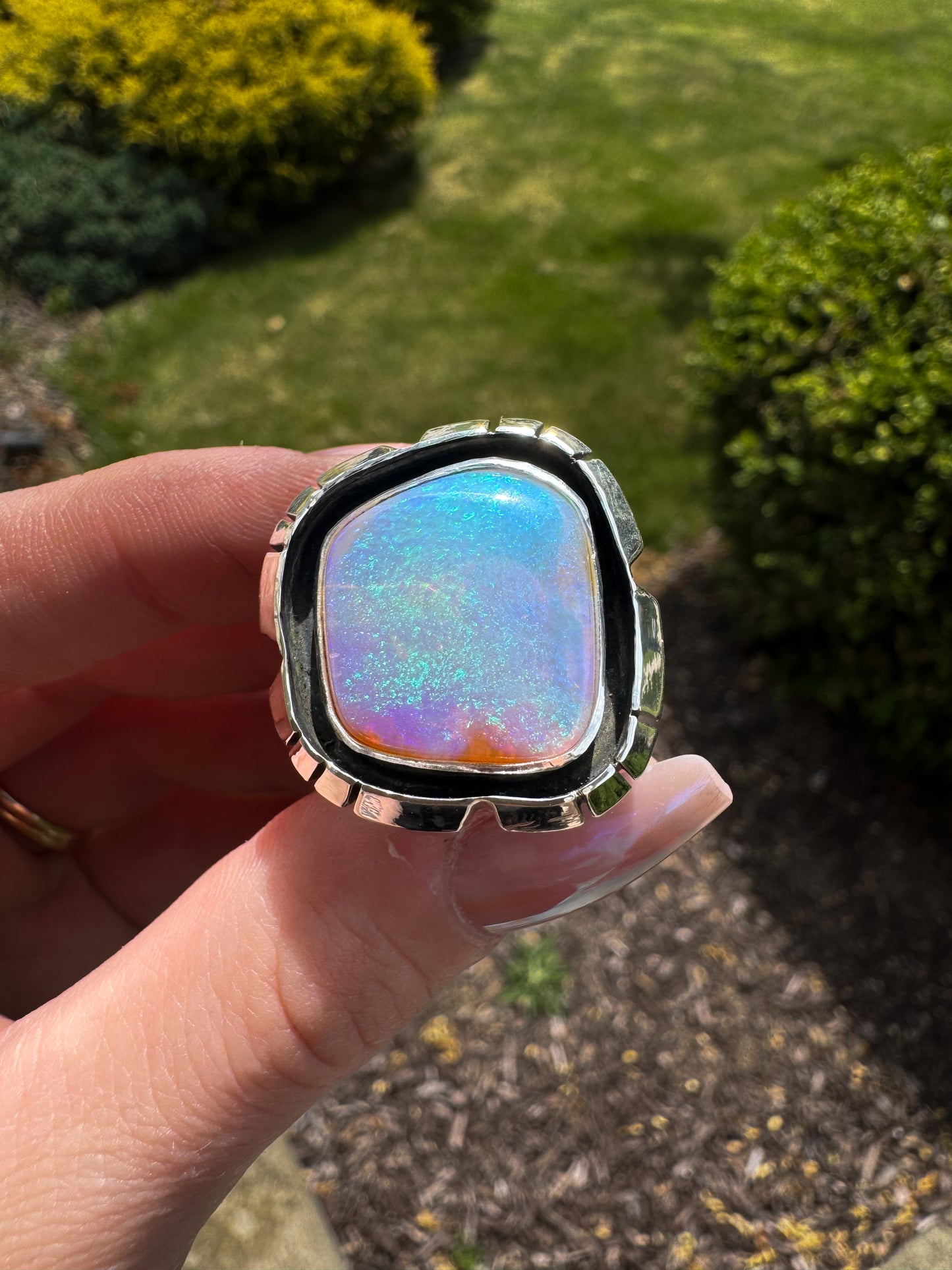 14 ct solid Australian Pipe Opal Wide Band Ring - size 6.5