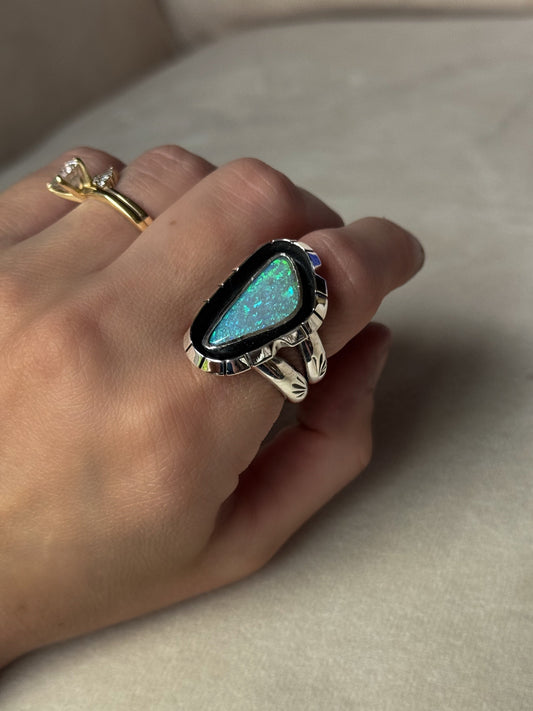 Vibrant 4.9 ct Lightning Ridge Opal Ring - size 8