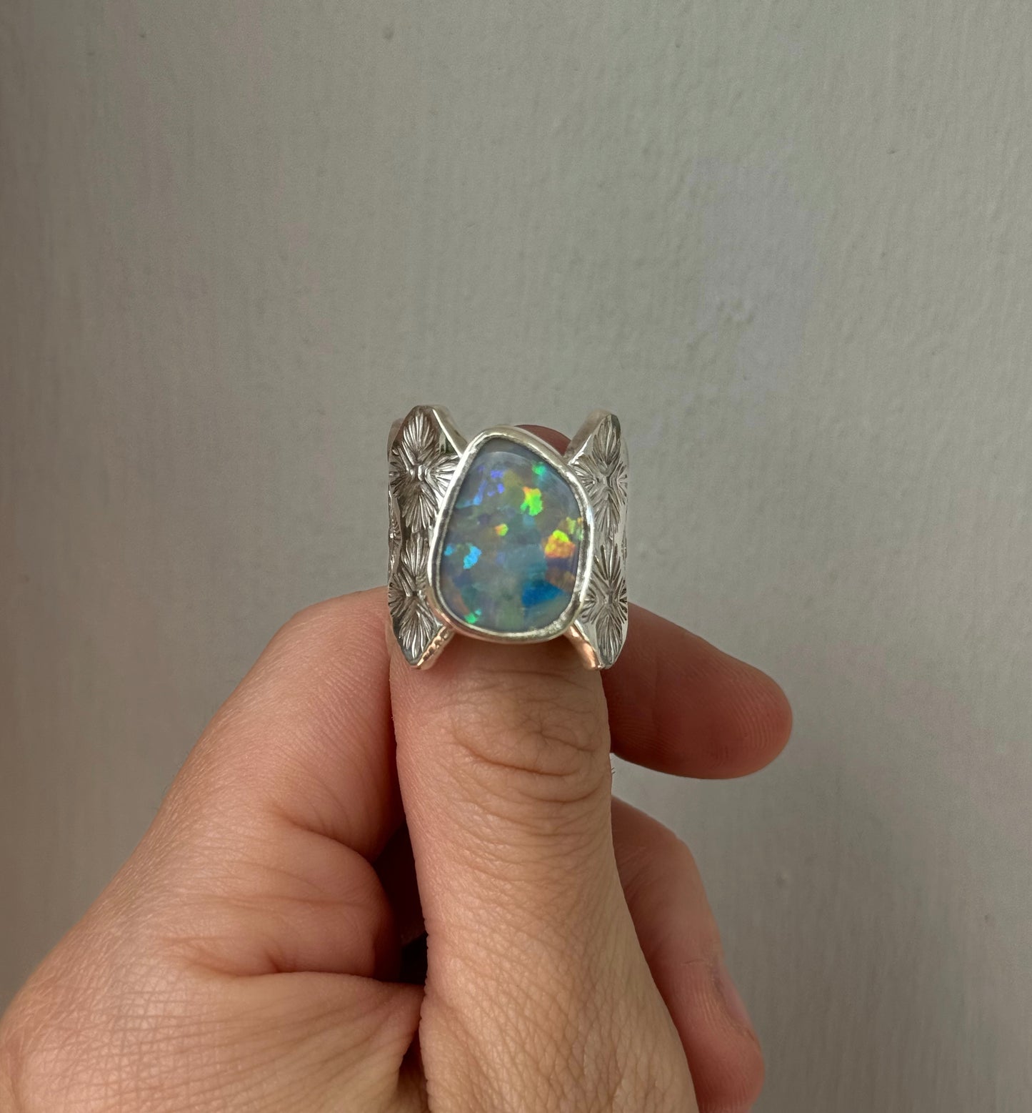 Rare Australian Lightning Ridge Dark Opal Wide Band Ring - size 7.5