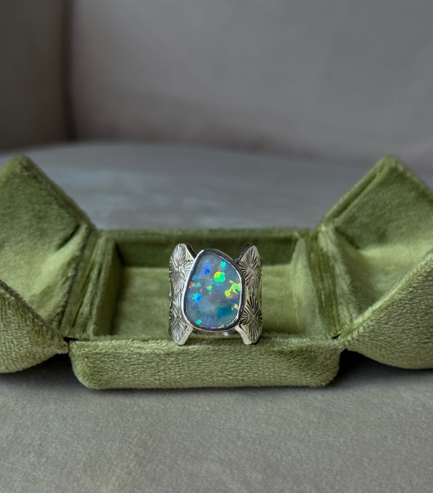 Rare Australian Lightning Ridge Dark Opal Wide Band Ring - size 7.5