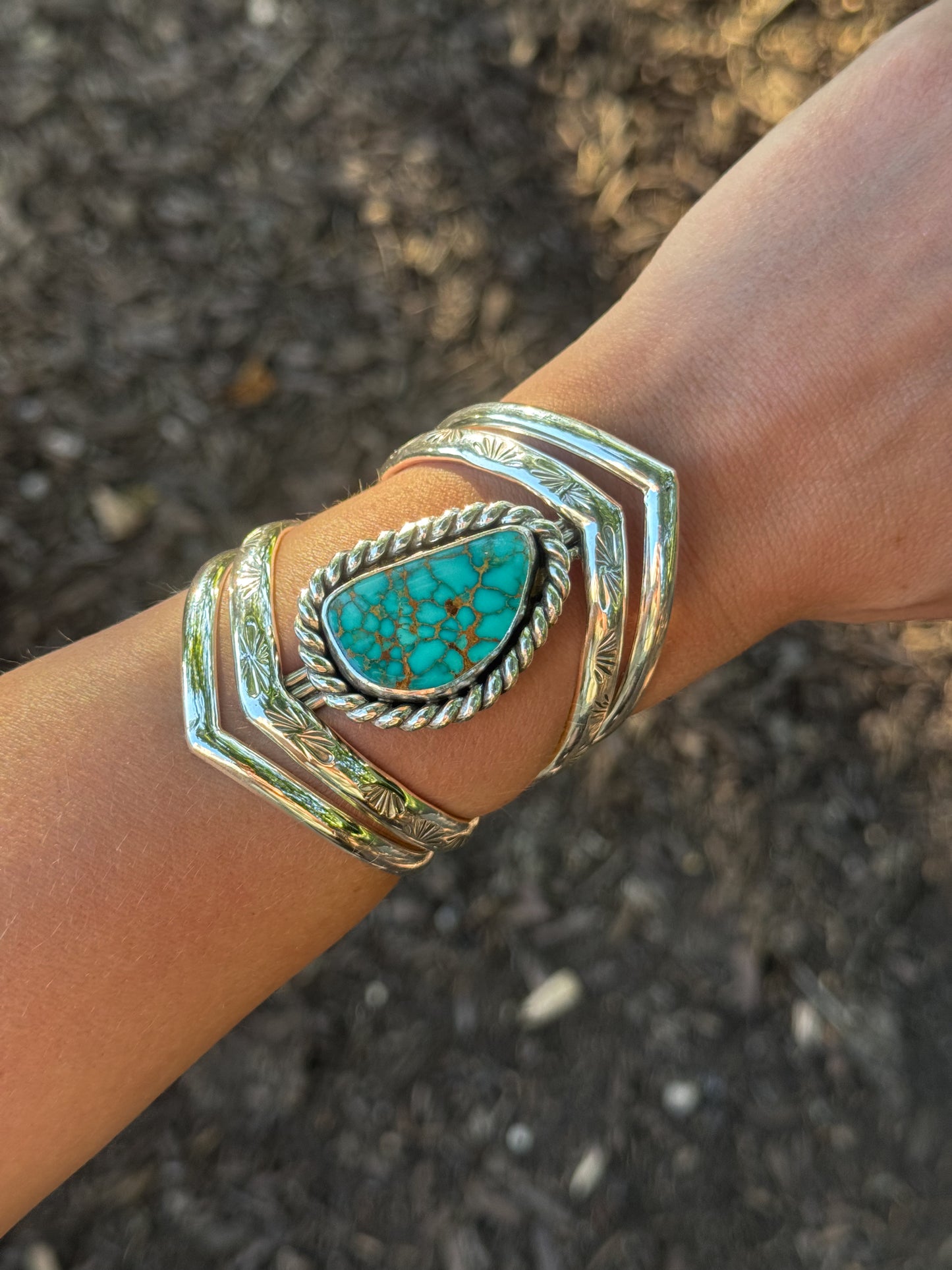 Blue Gem Contour Cuff - 6in wrist (small)