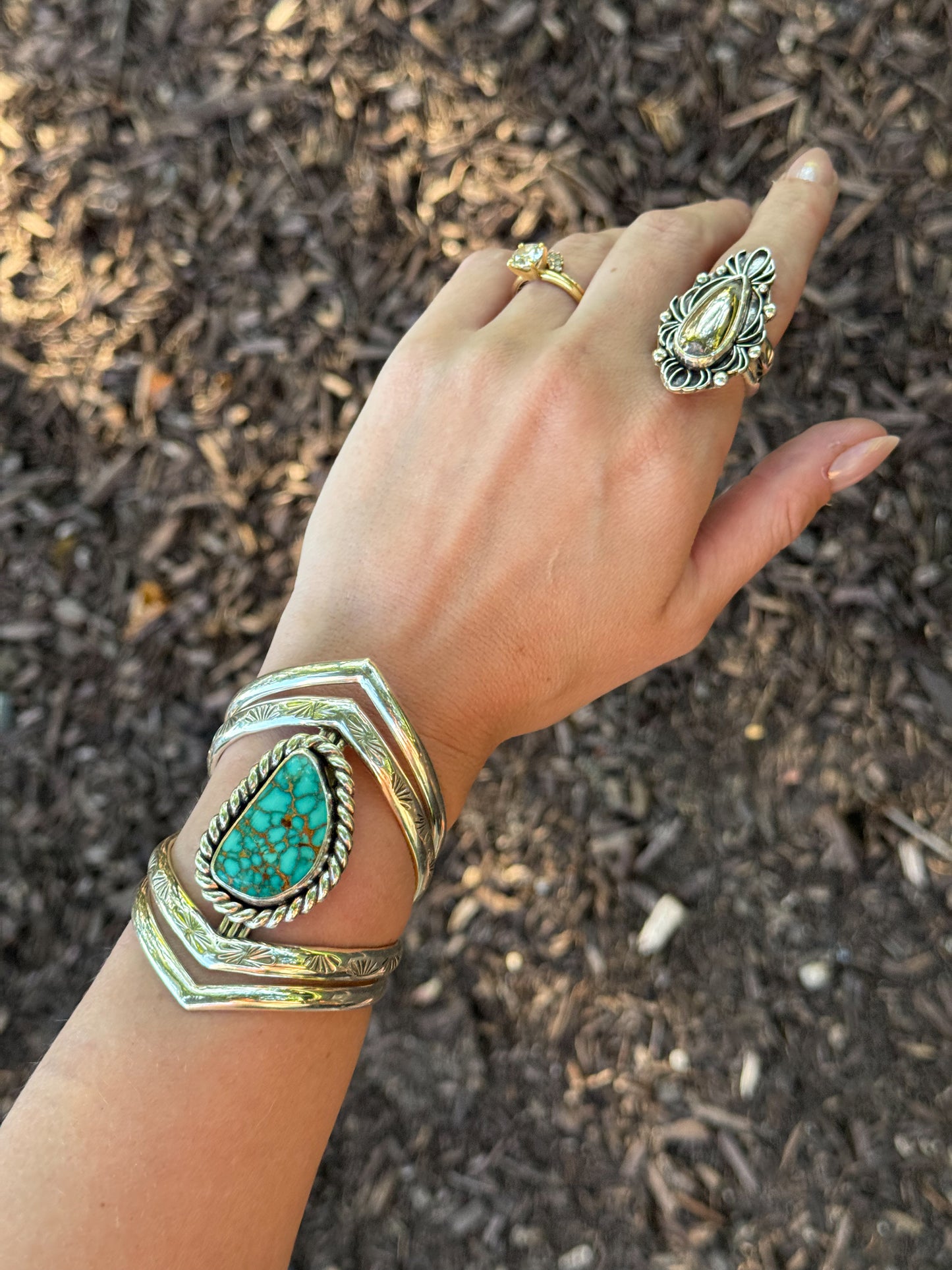 Blue Gem Contour Cuff - 6in wrist (small)