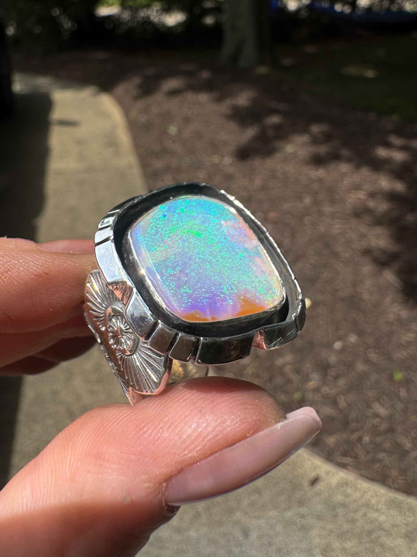 14 ct solid Australian Pipe Opal Wide Band Ring - size 6.5